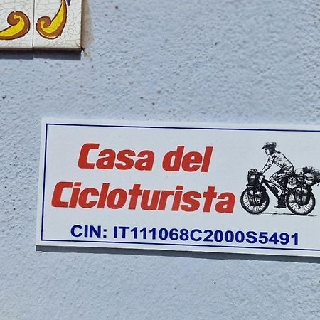 Apartmán Casa Del Cicloturista Santadi Exteriér fotografie