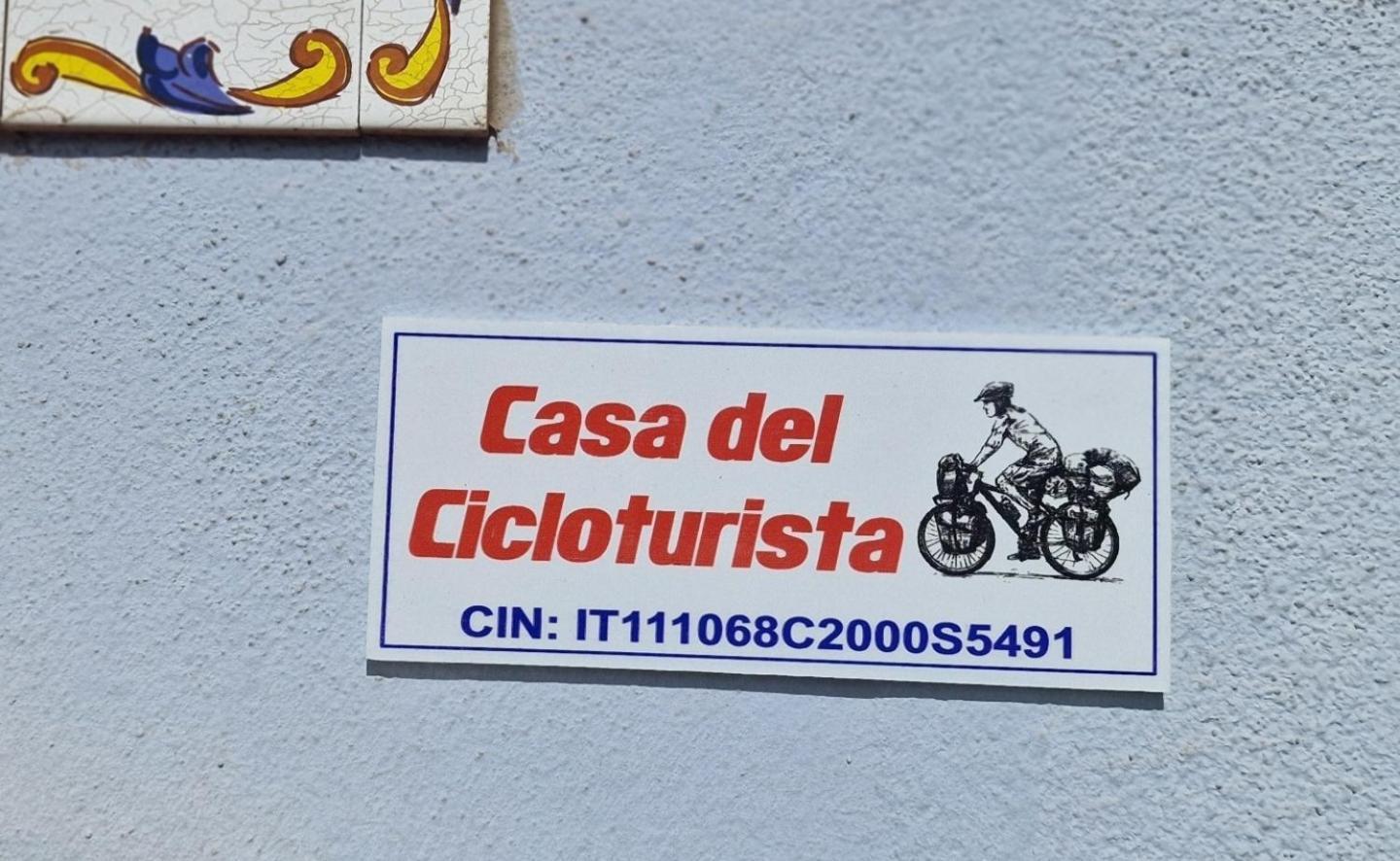 Apartmán Casa Del Cicloturista Santadi Exteriér fotografie