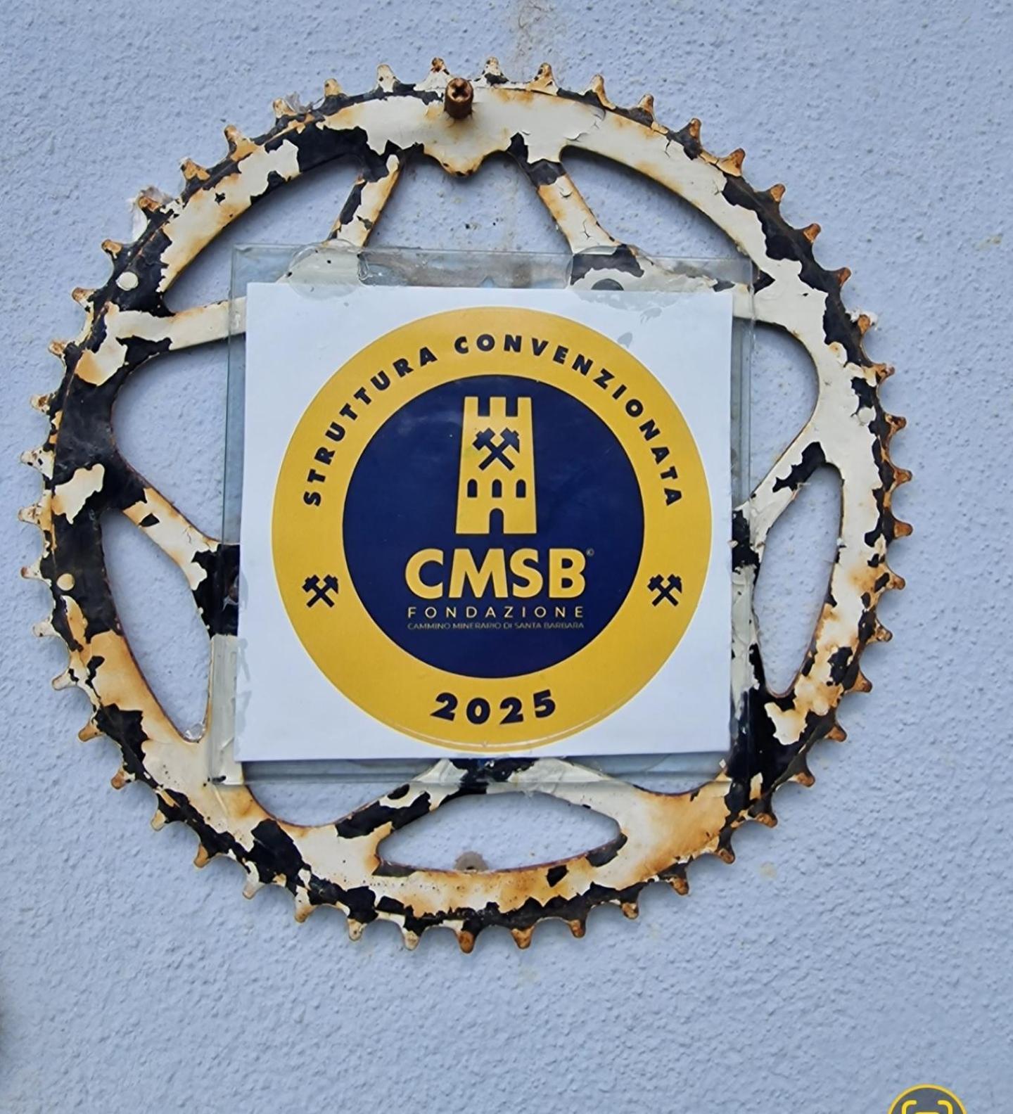 Apartmán Casa Del Cicloturista Santadi Exteriér fotografie