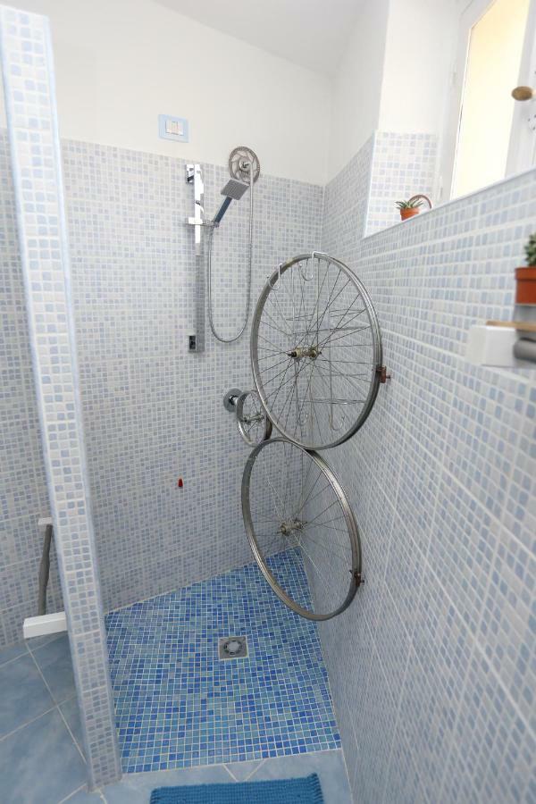 Apartmán Casa Del Cicloturista Santadi Exteriér fotografie