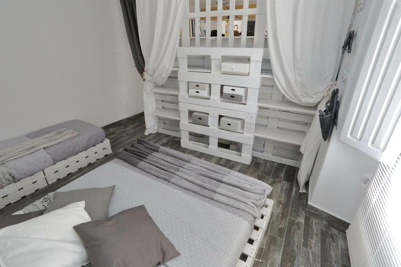Apartmán Casa Del Cicloturista Santadi Exteriér fotografie