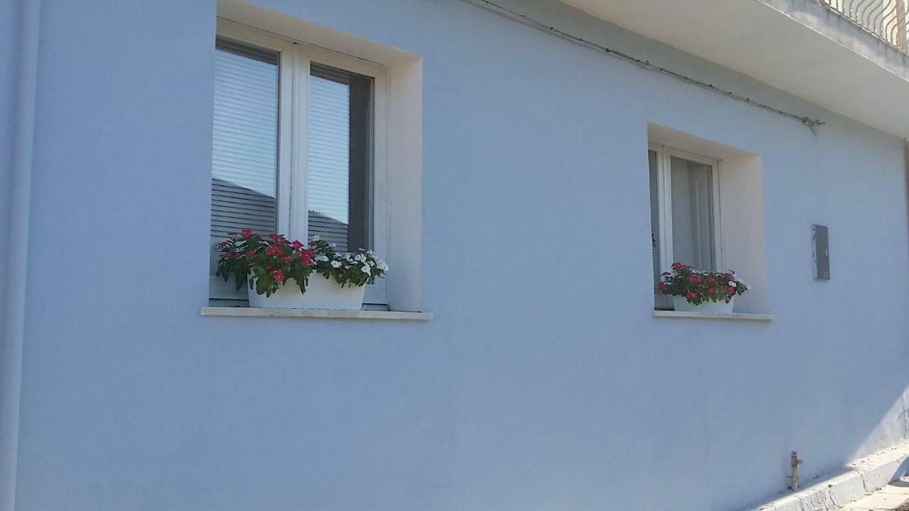 Apartmán Casa Del Cicloturista Santadi Exteriér fotografie