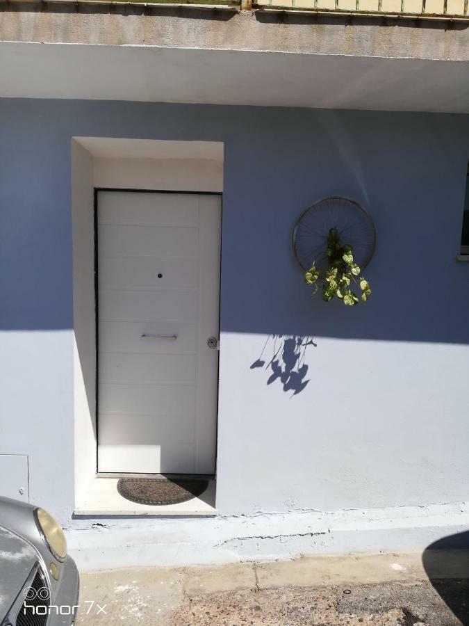 Apartmán Casa Del Cicloturista Santadi Exteriér fotografie